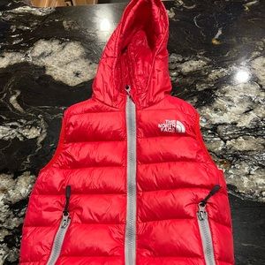 The North Face Child Down Vest. Size 120 (5-6 years). Euc